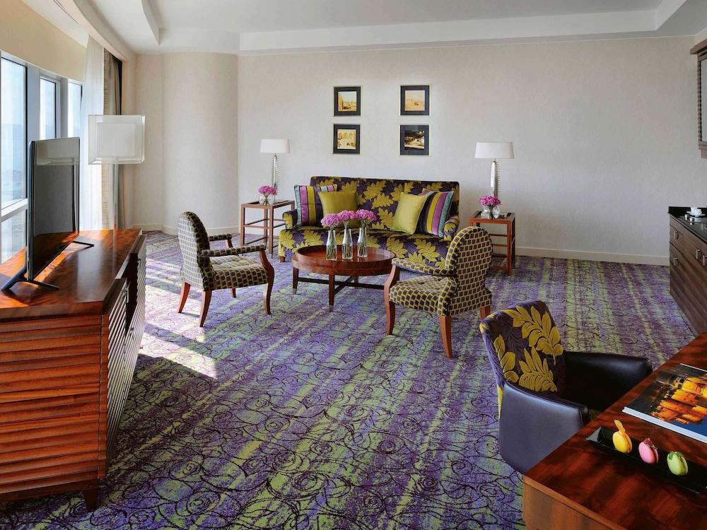 Hotel Qabila Westbay 5*